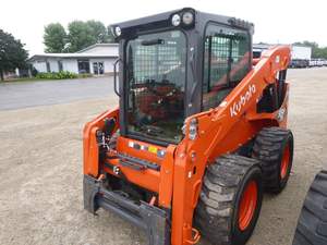 2024 Kubota รถตักขนาดเล็ก SSV75ลื่นไถลโดยมีพิกัด5ตันพร้อมส่วนประกอบแกนแบริ่ง - Product Image 3