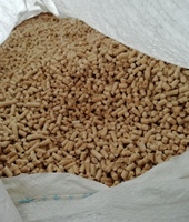 Granulés de bois de pin de qualité supérieure 1000 kg 6 mm, faible teneur en cendres 0,7 %, haute valeur calorifique 4500 J, certifiés EN+, briquettes de bio-carburant en vrac Cortez