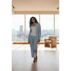 Conjunto coordinado azul hielo para mujer con elegante decoración de botones, 100% algodón suave y transpirable - Product Image 1