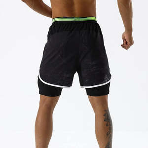 กางเกงขาสั้นกีฬาลำลองสำหรับผู้ชายฤดูร้อนสไตล์ใหม่ระบายอากาศได้ดีแห้งเร็วแบบเรียบเป็นมิตรกับสิ่งแวดล้อม - Product Image 2