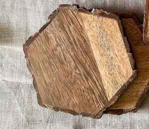 ALMOST CRAFT High Quality Durable Modern Round Shaped <b>Epoxy</b>-Designed Wooden Coaster for <b>Table</b> Decoration and Mats & Pads - Product Image 5