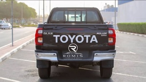 Per Hilux 2023 Pickup Diesel 4x4 Cambio Manuale Fari LED Pneumatici R17 Guida a Sinistra Sedili Scuri Fabbricato in Giappone - Product Image 6