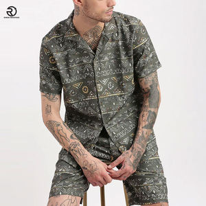 StreetWear à manches courtes Jogging costume hommes deux pièces ensembles courts imprimé par sublimation Logo personnalisé été survêtements décontractés - Product Image 5