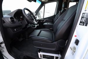Mercedes-Benz Sprinter Chassis 3500XD d'occasion 2021, excellent état, prêt à être expédié - Product Image 2