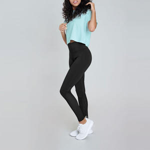 Logotipo personalizado camisas casuales cuello redondo blusa suelta al por mayor de algodón poliéster liso de gran tamaño camiseta de las mujeres - Product Image 6