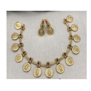 Collier pièce de monnaie en or antique avec boucles d'oreilles Lakshmi Kasu collier de mariée ensemble classique bijoux Grand Temple ensemble en or ensemble de mariage - Product Image 1