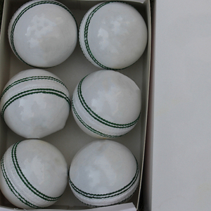 Precio de Fábrica al por Mayor, Pelota de Cricket Blanca con Logotipo Personalizado 2025, Hecha a Mano, de Alta Calidad, Pelota de Partido de 4 Piezas, Entrenamiento Deportivo al Aire Libre - Product Image 5