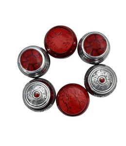 Pequeñas Urnas de Cremación para Cenizas Humanas | Juego de 6-3 Pulgadas Cubicas Mini Recuerdo Rojo y Plata con Estuche de Terciopelo - Product Image 1