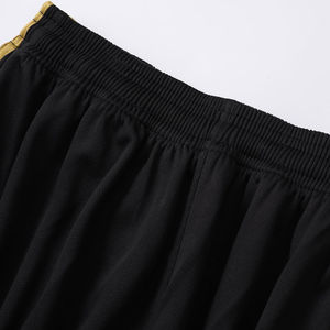 100% Polyester Football Uniforme Nouvelle Arrivée Football Uniforme Haute Qualité Football Uniforme Pour La Vente En Ligne - Product Image 3