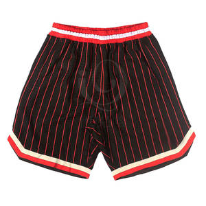 กางเกงขาสั้นผู้ชายเอวกลางผ้าตาข่ายสวมใส่สบาย มีเชือกผูก กระเป๋าข้าง แห้งเร็ว ระบายอากาศได้ดี เหมาะสำหรับออกกำลังกาย ซับในนุ่ม - Product Image 1