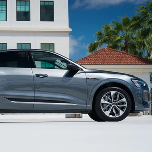 Voiture d'occasion fiable Audi e-tron Sportback Dual-Motor AWD 2021 - Product Image 1