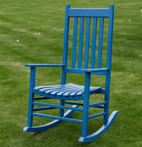 Chaise d'extérieur en bois bleue, dossier à tiges traditionnel, accoudoirs fixes, design durable pour usage en jardin - Product Image 1