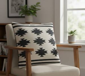 Housse de coussin carrée moderne en coton, motif floral, fermeture éclair, lavable, noir et blanc, personnalisable, couture hôtelière - Product Image 4