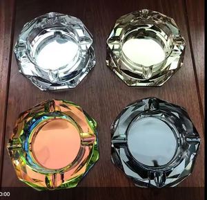 Cendrier en verre de cristal de 15 cm de qualité incroyable vendu au prix de gros cendrier en verre de cristal de style simple clair et attrayant - Product Image 1