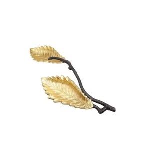 Hot Selling Gold-Finished Metal Aluminium <b>Leaf</b> Serving Tray Ornamental Hotel Tableware & Food Server for Hotels & Restaurants - Product Image 5