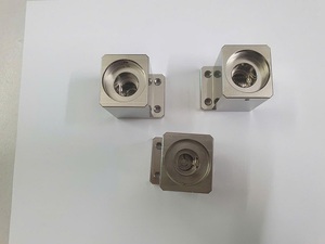 Tube en plastique PEEK usiné CNC de précision OEM, résistant aux hautes températures, service de pliage sur mesure à Hanoi - Product Image 3