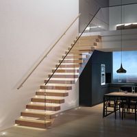 Une Escalier Flottante Modulaire Innovante Conçue pour un Montage Facile sur Site avec des Supports et des Connecteurs en Alliage d'Aluminium Précis