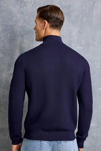 Pull confortable pour homme Idéal pour les boutiques de mode et les détaillants en ligne Soutenant l'impression et l'emballage d'étiquettes personnalisées - Product Image 4