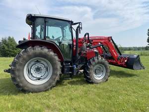 2020 Tractor MASSEY FERGUSON 5711 usado - Product Image 2