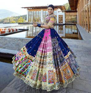 Nuevo Navratri especial muselina algodón impresión Digital y espejo Real trabajo lienzo Patta Lehenga Choli con trabajo manual encaje Dupatta - Product Image 4