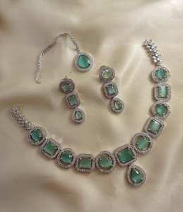 Brazaletes de acero inoxidable, joyería con bordado de piedra de color dorado, conjunto para damas, ropa de Boda nupcial - Product Image 4