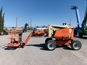 2019 340AJ Articulating Boom Lift Reliable Construction Equipment Ready for Export - Product Image 5