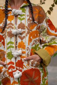 Chaqueta Corta Bohemia de Algodón Teñido y Bordado Suzani, Ecológica y Transpirable para Verano/Otoño/Primavera - Product Image 6