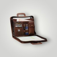 Porte-documents pour ordinateur portable sur mesure, grand format, style moderne et épuré, fermeture éclair, en cuir PU durable et cuir tanné végétal SVELG