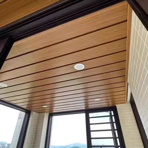 Panneaux de <span class=keywords><strong>plafond</strong></span> en aluminium imitation bois, imperméables, ignifuges, insonorisants, système de <span class=keywords><strong>plafond</strong></span> intégré pour la maison et l'extérieur - Product Image 4