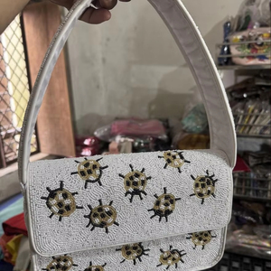Bolso de mano con cuentas para mujer recién llegado, diseño personalizado disponible, gran cantidad, proveedor indio, todas las estaciones MS Handicraft - Product Image 1