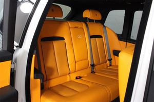 NOUVEAU VÉHICULE D'OCCASION 2024 C-U-L-L-I-N-A-N BLACK BADGE CROSSOVER AWD SUV - Product Image 3