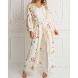 ชุดกิโมโนผู้หญิงแบบยาว ดีไซน์หรูหรา ผ้าพลิ้วไหว เปิดด้านหน้า เหมาะสำหรับการสวมใส่แบบเลเยอร์ เพิ่มความสบายและทันสมัย - Product Image 3