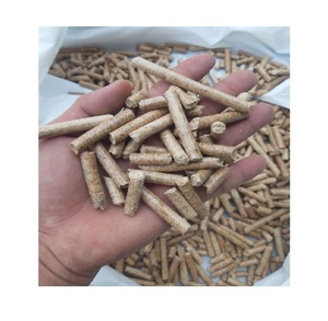 Los pellets de madera de calidad se someten a una estricta selección para eliminar partículas de polvo fino y garantizar un manejo más limpio siempre. - Product Image 1