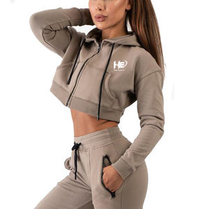 Bonne qualité étiquette personnalisée nouveau arrivé meilleur prix Qualité durable prix bas nouveau style Crop Top Hoodies - Product Image 1