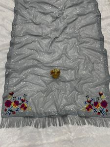 Vêtements fantaisie haute sur demande à la mode Top qualité Georgette Saree avec chemisier avec fil et séquence travail approvisionnement en gros - Product Image 4