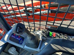 2019 Kubota SSV75 SKID STEER - Product Image 2