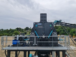 Máquina trituradora de impacto terciario 60-80 T/H con componentes de núcleo Máquina para hacer arena para trituración eficiente de piedra - Product Image 6