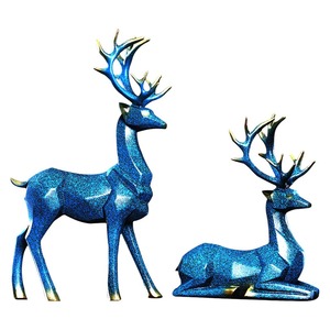 Charmante Figurine de renne finie bleue Ornement de table moderne Idéal pour le bureau de Noël ou les cadeaux saisonniers - Product Image 6