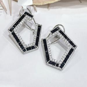 ต่างหูแฟนซีประกายเพทายสุดหรูต่างหูผู้หญิงหรูหราสำหรับใส่ไปงานปาร์ตี้เครื่องประดับแฟชั่นประดับด้วยหินเพทายสำหรับเป็นของขวัญ - Product Image 1