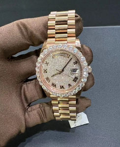 Reloj de Pulsera de Acero Inoxidable con Esfera Negra y Diamantes de Imitación de Alta Calidad, Reloj de Hombre de Moda en Venta al por Mayor - Product Image 4