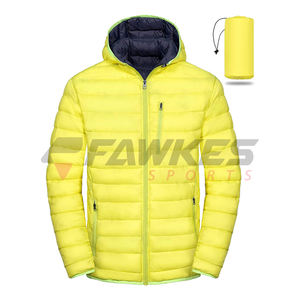 Veste matelassée légère et compressible pour hommes personnalisée Manteau d'hiver à capuche et coupe-vent avec vestes recyclées - Product Image 1