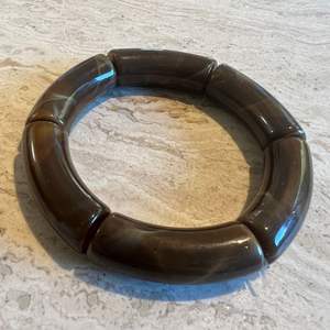 Bracelets en résine artisanale pour cadeaux - Product Image 1