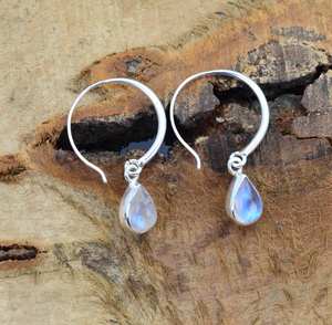 ต่างหูเงินแท้ 925 ประดับพลอยมูนสโตนสีรุ้ง 1 คู่ ต่างหูพลอยประจำเดือนมิถุนายน เครื่องประดับสำหรับผู้หญิง - Product Image 6