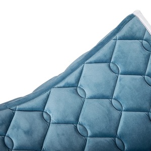 Tapis de selle de dressage en velours/tapis de selle en satin/tapis de selle matelassé 2025 tapis de selle de cheval faits à la main sur mesure à vendre - Product Image 5