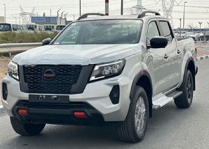 Nuovissima Nissan Navara 2025 140CV 4x4 4 Cilindri 4WD Motore a Benzina 2.5L Guida a Sinistra Trasmissione Automatica - Product Image 5