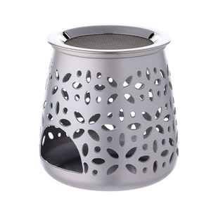 Venta caliente Metal Hierro Diseño de grabado Forma redonda Portavelas Vela votiva con acabado de plata forjada Decoración de mesa de boda - Product Image 1