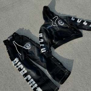 Personnalisé 450 Gsm Épais Double Taille Pantalon Coton Zip up Streetwear Deux Pièces Brodé Patch Hommes Lavage À L'acide Survêtement À Capuche Ensembles - Product Image 4