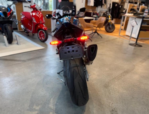 Motos 2026 Top commercial auction RS660 RSV4 659cc 105HP 77.2kW 10 400 tr/min, bicylindre, 4 soupapes par cylindre, prêtes à être expédiées - Product Image 3