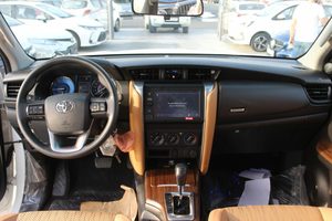 โตโยต้า ฟอร์จูนเนอร์ 2.7L RWD SUV สีขาว ปี 2023 รถมือสองพร้อมส่งทั่วโลก ตัวเลือกครบครัน สภาพสะอาด - Product Image 2