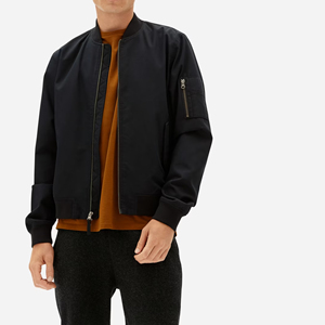 Blouson Bomber Homme Léger en Polyester, Col Montant Personnalisé OEM, Hiver Imperméable Respirant Style Urbain Simple Fermeture Avant - Product Image 2